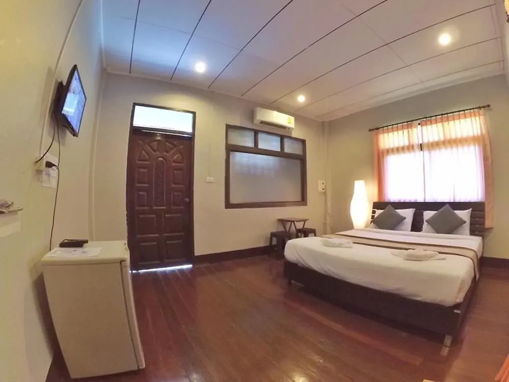 Marina Hut Guest House Ko Lanta