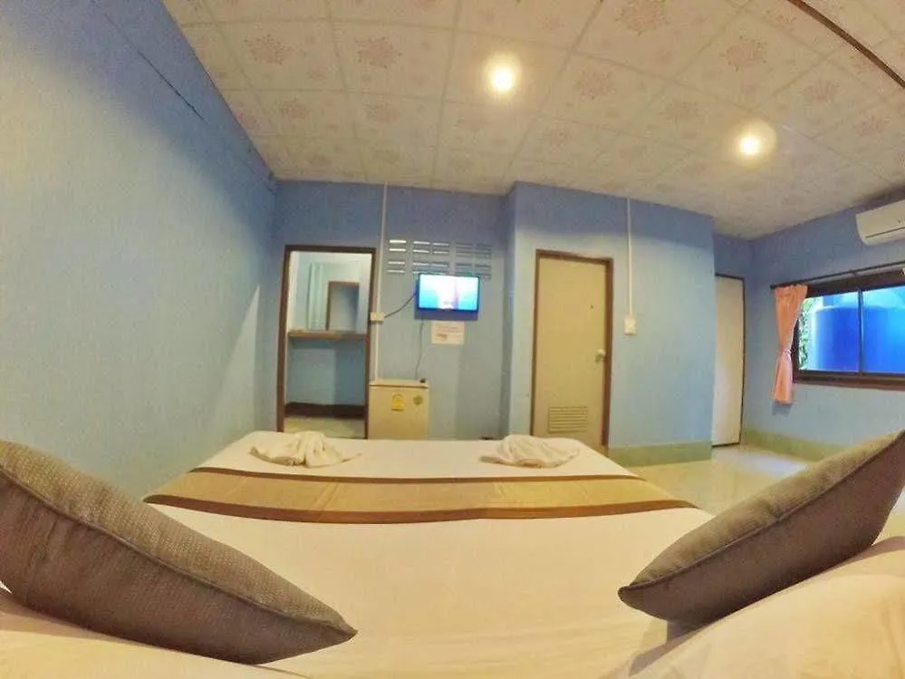 Marina Hut Guest House Ko Lanta 2*,