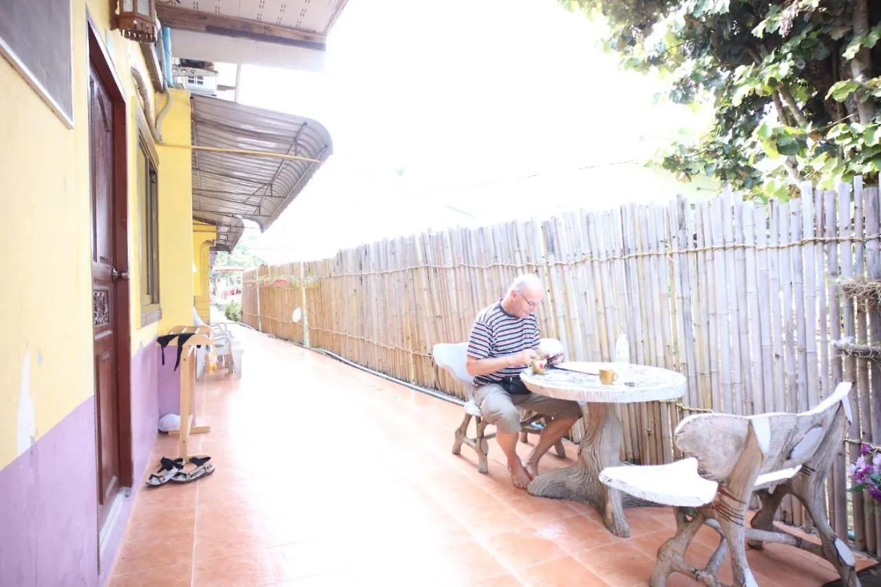 Marina Hut Guest House Ko Lanta 2*,  Thailand