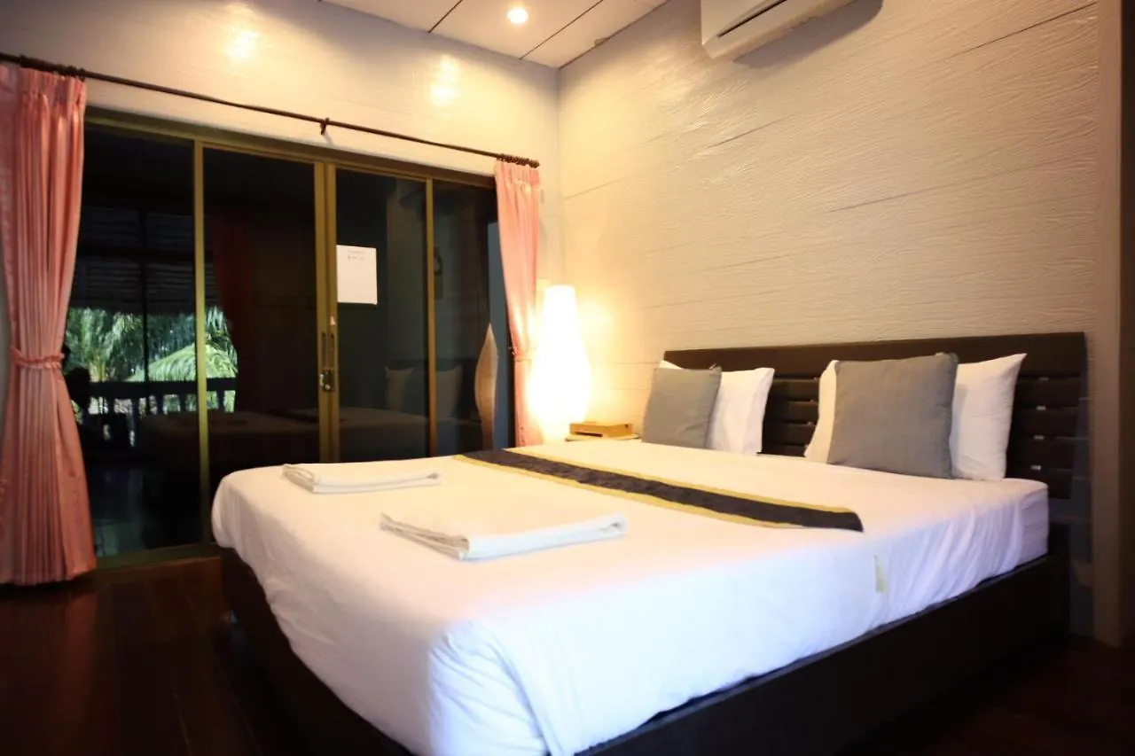 Marina Hut Guest House Ko Lanta Thailand
