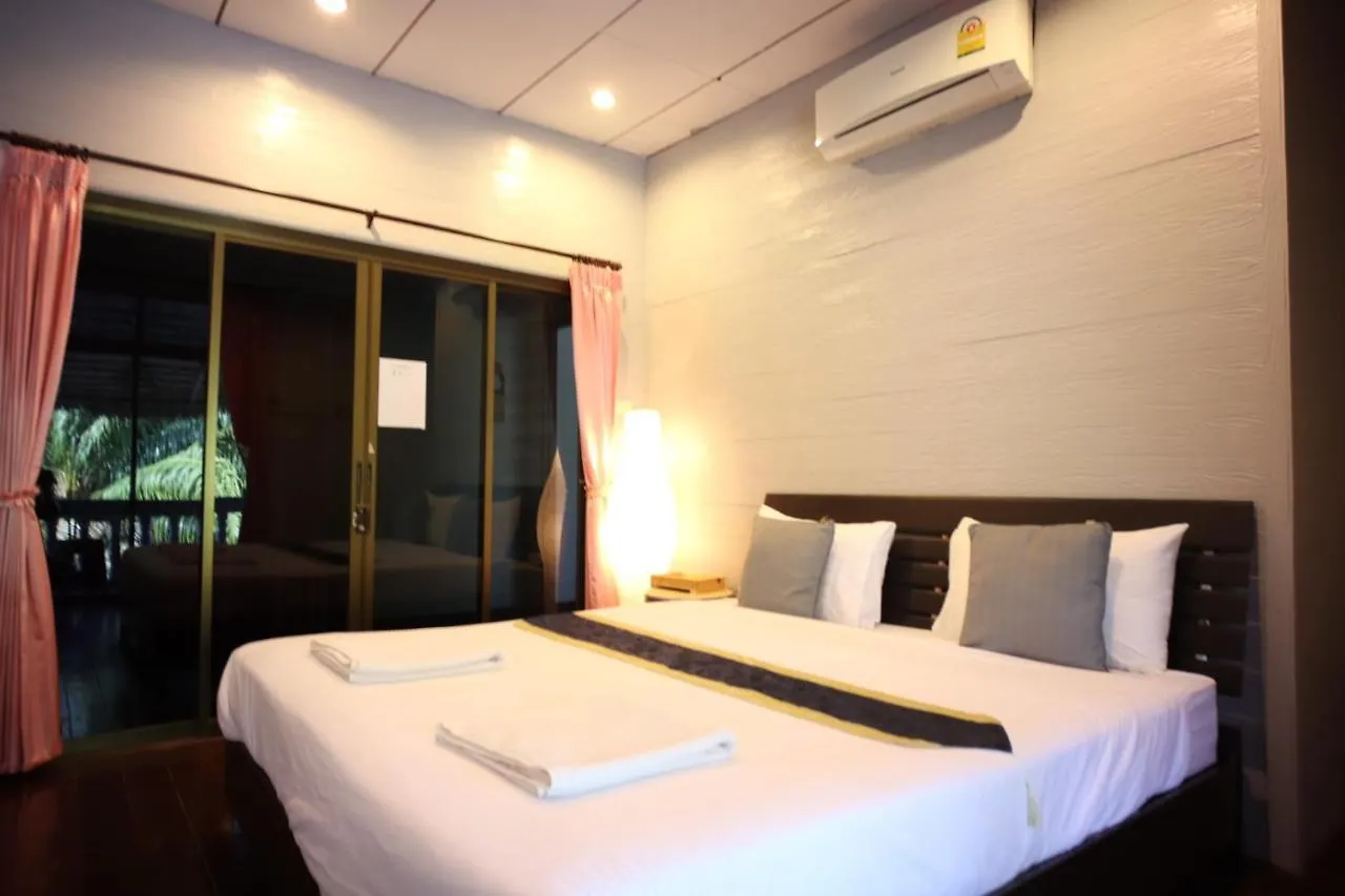 Marina Hut Guest House Ko Lanta