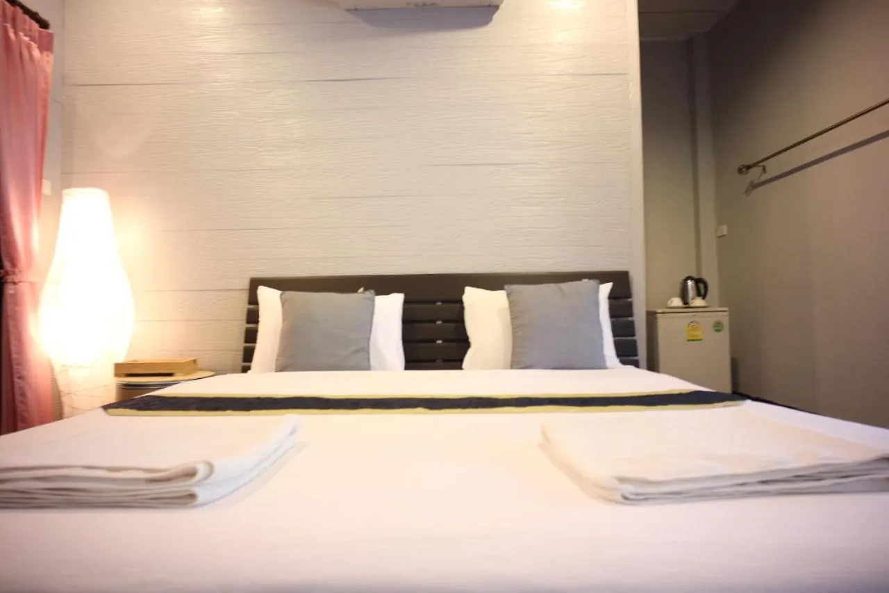 Marina Hut Guest House Ko Lanta