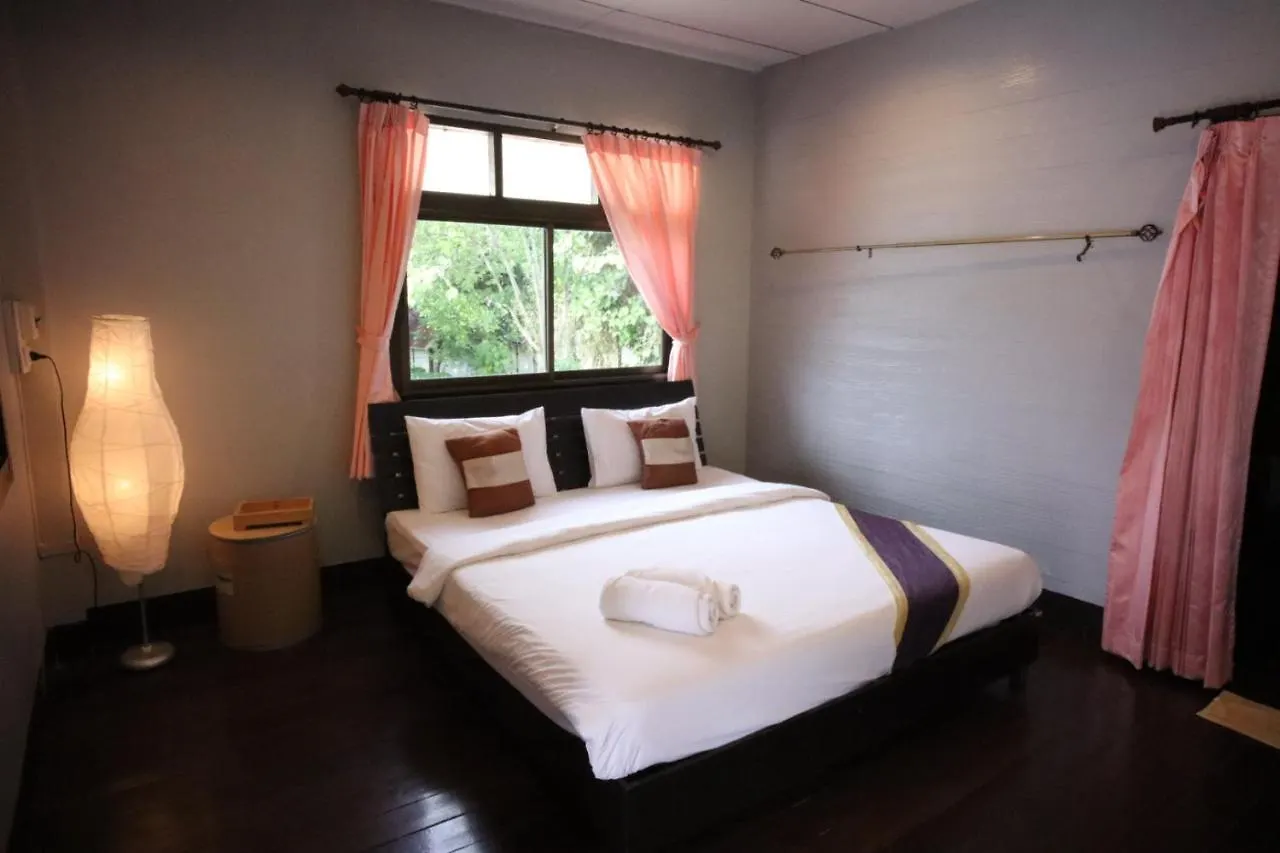 Marina Hut Guest House Koh Lanta Thailand